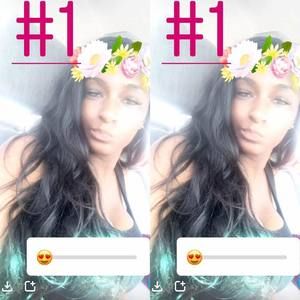 Meet your Posher, Deriyana